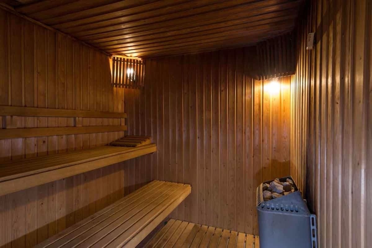 2 sypialnia Apartament na sprzedaż w Puerto Banus z garażem - 1 225 000 € (Ref: 8216955)