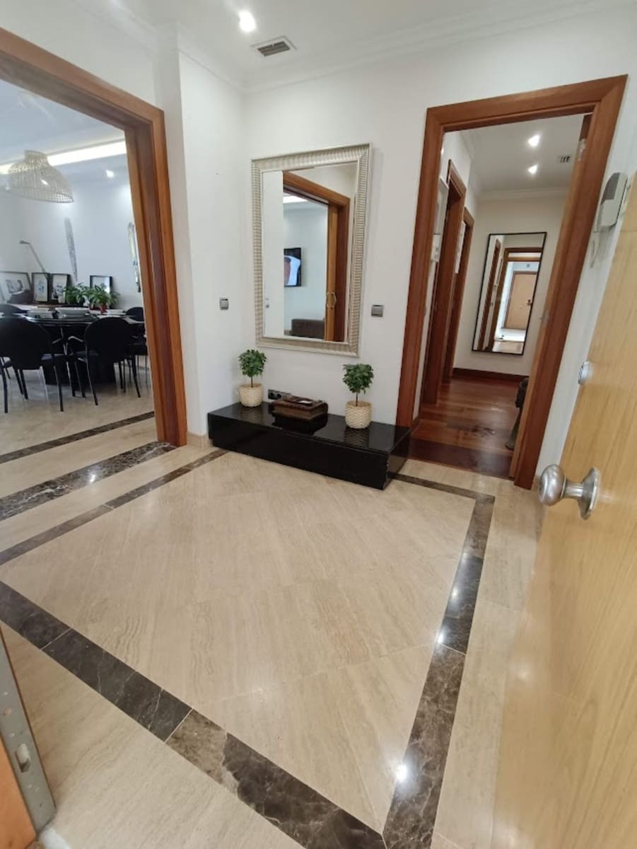 2 sypialnia Apartament na sprzedaż w Puerto Banus z garażem - 1 225 000 € (Ref: 8216955)