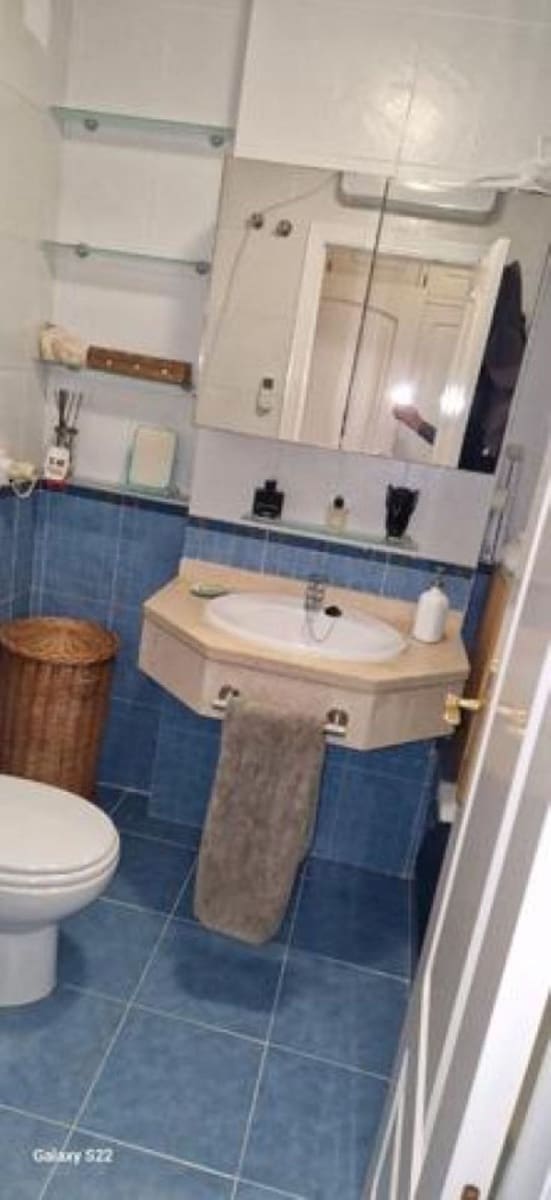 2 soverom Leilighet til salgs i La Linea de la Concepcion - € 235 000 (Ref: 8216967)