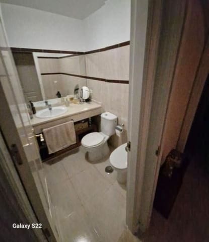 2 bedroom Apartment for sale in La Línea de la Concepción - € 235,000 (Ref: 8216967)