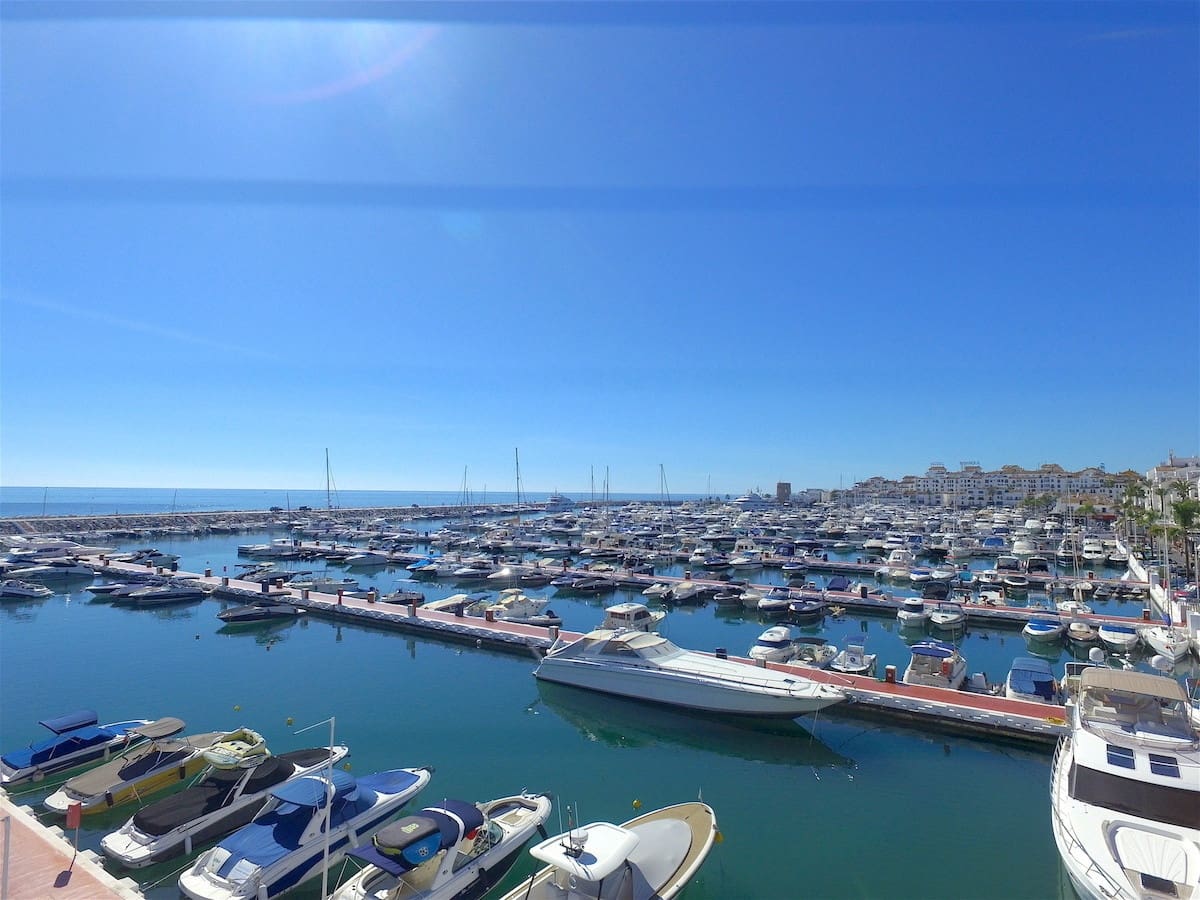 2 soveværelse Lejlighed til salg i Puerto Banus - € 830.000 (Ref: 8216976)