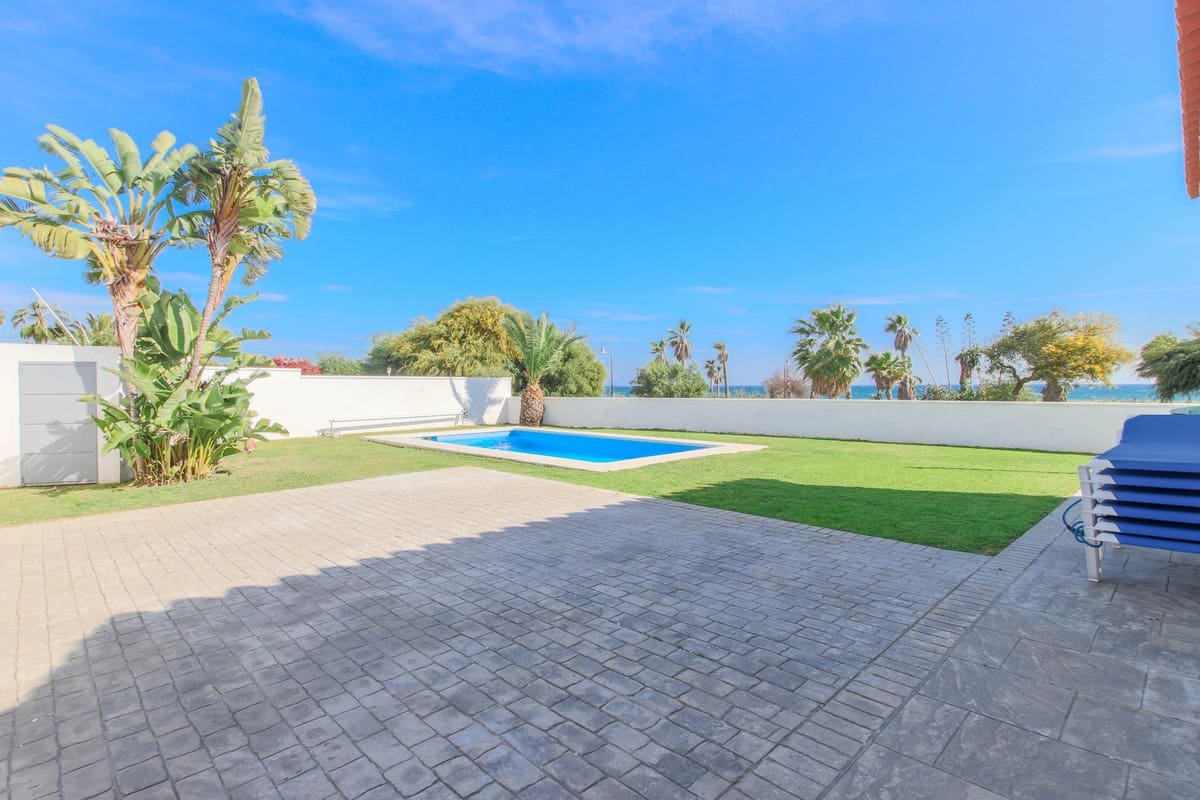 3 Zimmer Villa zu verkaufen in Estepona - 1.600.000 € (Ref: 8244488)