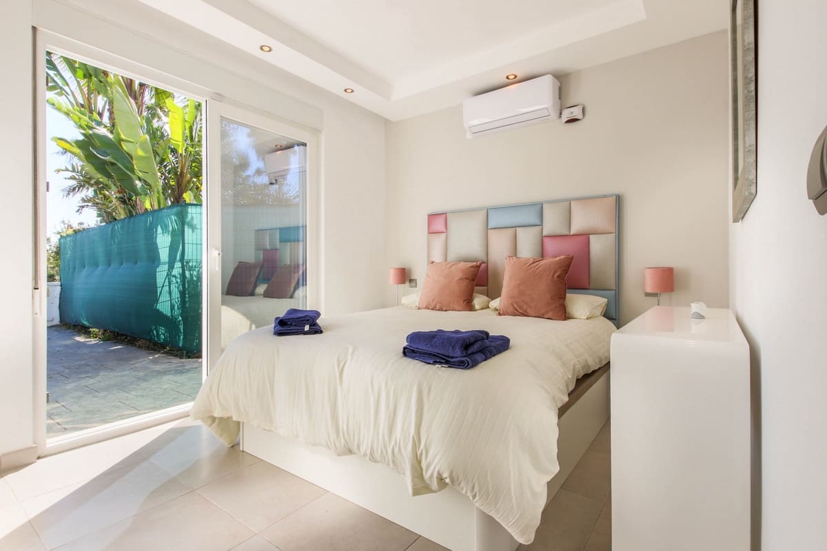 3 sovrum Villa till salu i Estepona - 1 645 000 € (Ref: 8244488)