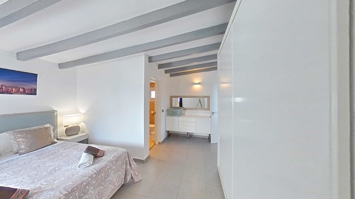 3 sovrum Villa till salu i Estepona - 1 645 000 € (Ref: 8244488)