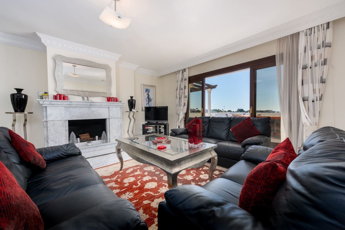 3 bedroom Apartment for sale in Golden Mile - € 1,250,000 (Ref: 8244560)