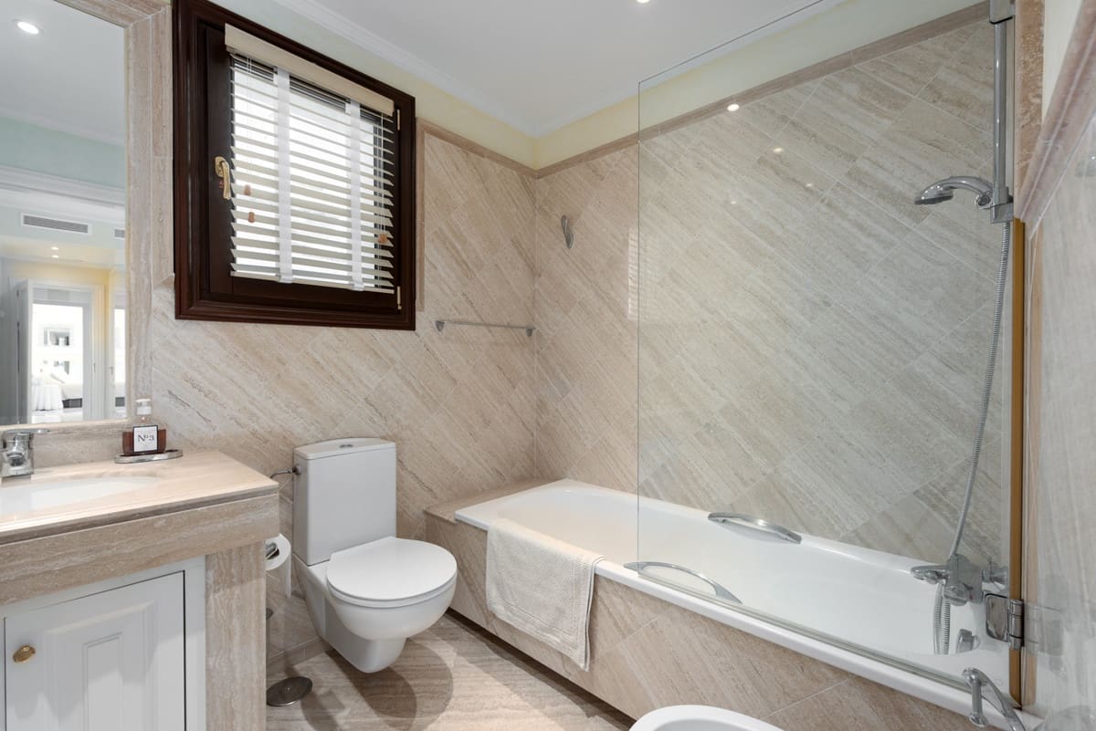 3 bedroom Apartment for sale in Golden Mile - € 1,250,000 (Ref: 8244560)