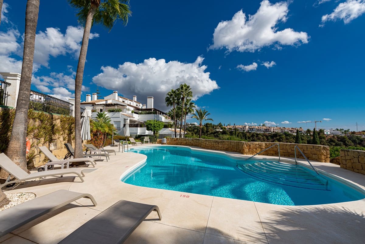 3 bedroom Apartment for sale in Golden Mile - € 1,250,000 (Ref: 8244560)