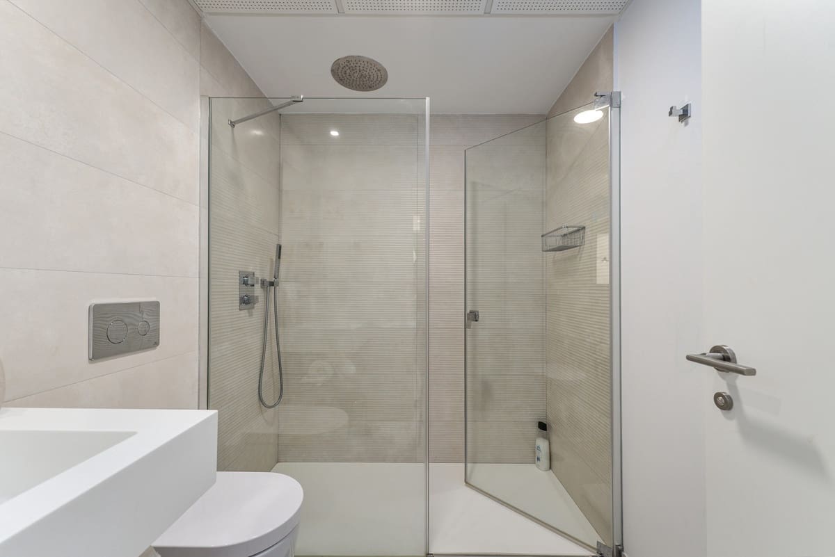 3 bedroom Apartment for sale in Marbella - € 675,000 (Ref: 8244562)