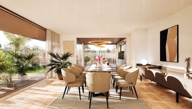 4 bedroom Villa for sale in New Golden Mile, Estepona with pool - € 1,630,000 (Ref: 8314981)