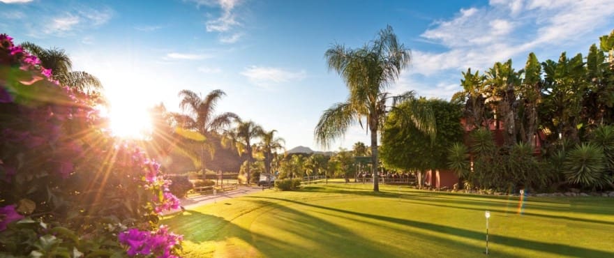 2 sovrum Lägenhet till salu i Benahavis med pool - 600 000 € (Ref: 8337039)