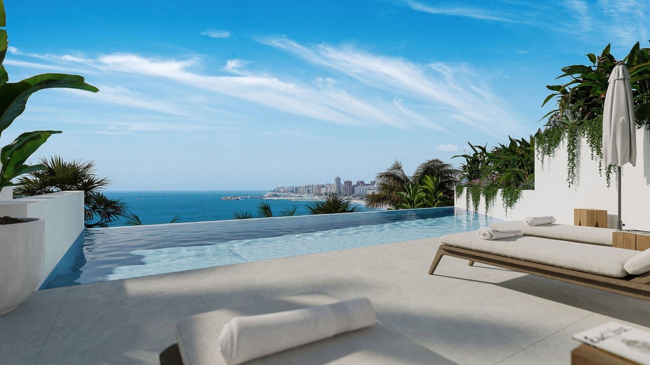 3 soveværelse Villa til salg i Fuengirola med swimmingpool - € 631.000 (Ref: 8383896)