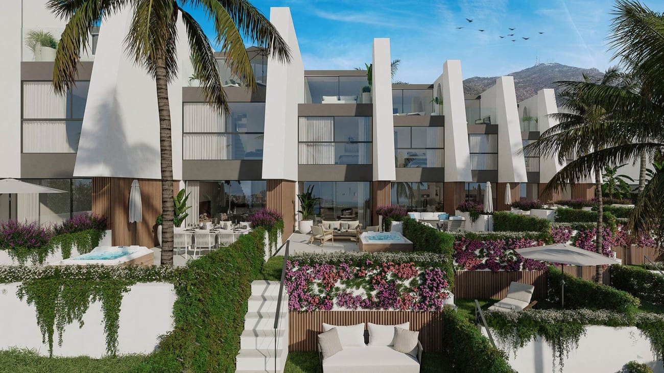 3 soveværelse Villa til salg i Fuengirola med swimmingpool - € 631.000 (Ref: 8383896)