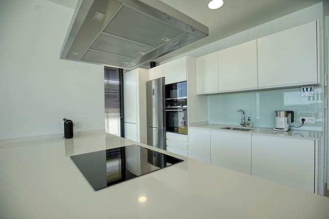 4 chambre Villa/Maison à vendre à La Duquesa / Puerto de la Duquesa, Manilva - 1 200 000 € (Ref: 8397791)