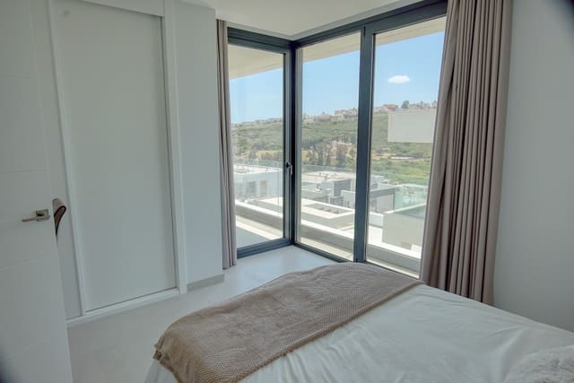 4 chambre Villa/Maison à vendre à La Duquesa / Puerto de la Duquesa, Manilva - 1 200 000 € (Ref: 8397791)