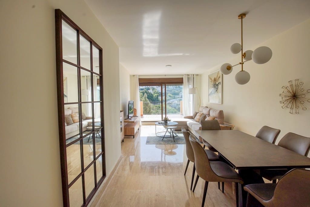 2 Zimmer Apartment zu verkaufen in Estepona mit Garage - 285.000 € (Ref: 8422616)