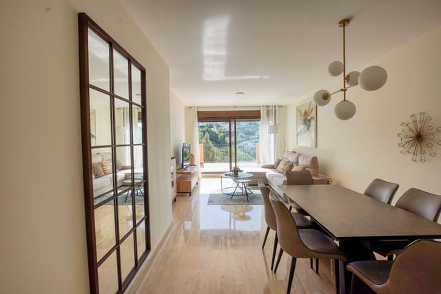 2 Zimmer Apartment zu verkaufen in Estepona mit Garage - 285.000 € (Ref: 8422616)