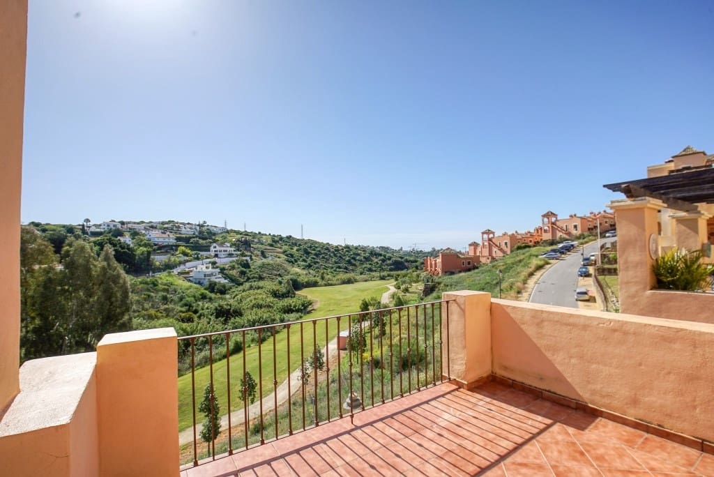 2 Zimmer Apartment zu verkaufen in Estepona mit Garage - 285.000 € (Ref: 8422616)