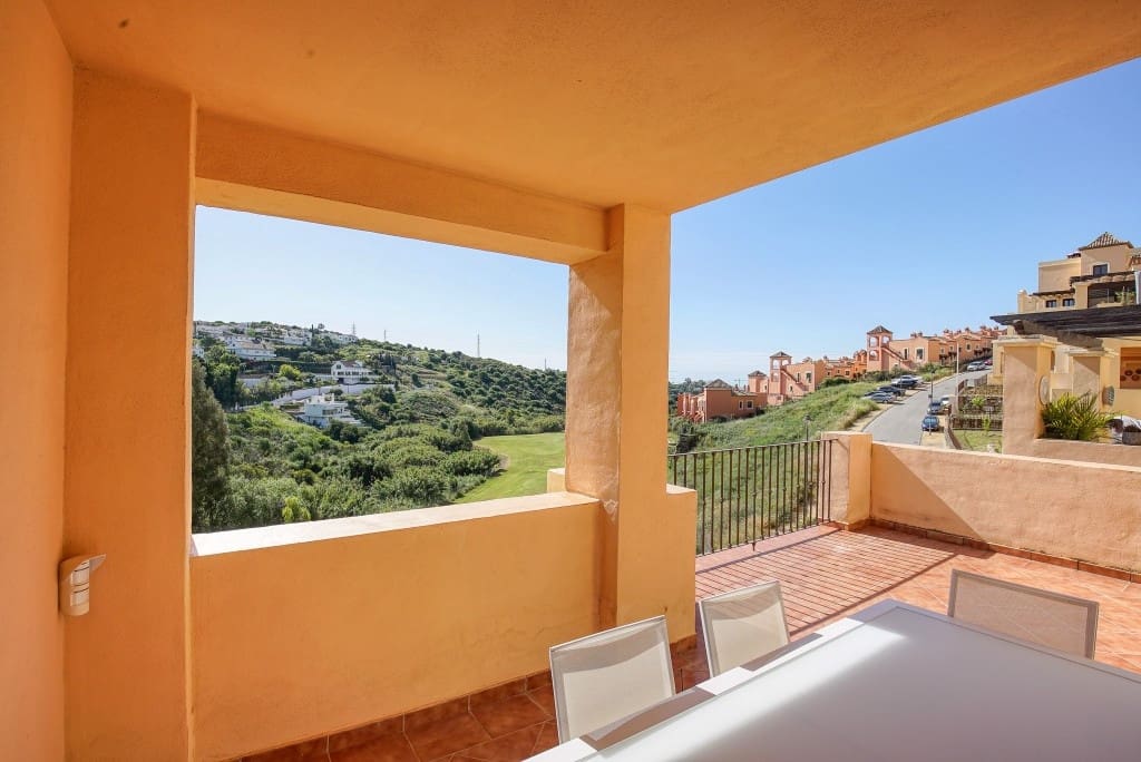 2 Zimmer Apartment zu verkaufen in Estepona mit Garage - 285.000 € (Ref: 8422616)