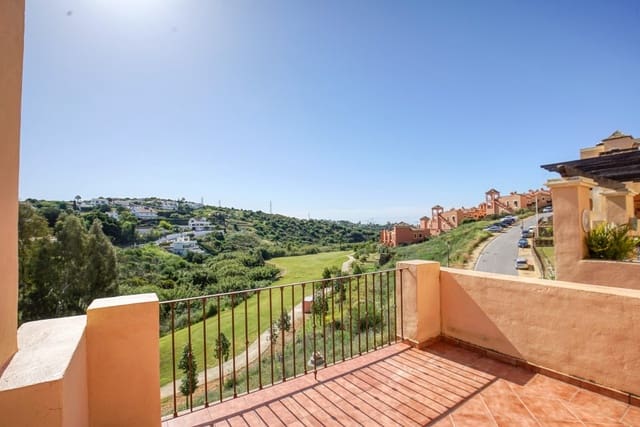 2 Zimmer Apartment zu verkaufen in Estepona mit Garage - 285.000 € (Ref: 8422616)