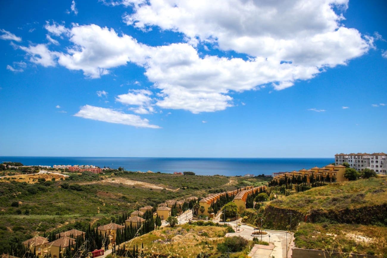 2 soveværelse Lejlighed til salg i Manilva med swimmingpool - € 170.000 (Ref: 8444905)