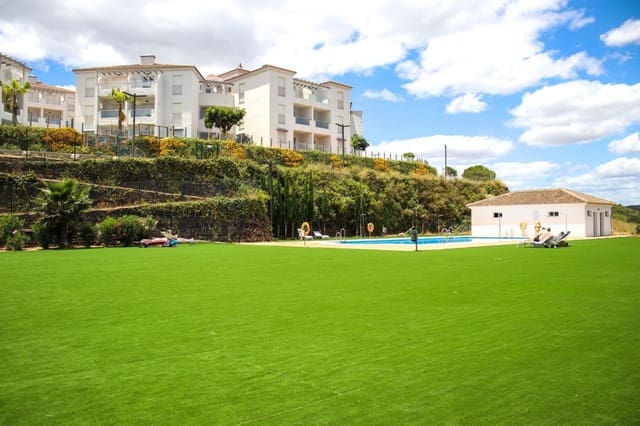 2 bedroom Apartment for sale in Manilva Pueblo, Manilva with pool - € 170,000 (Ref: 8444905)