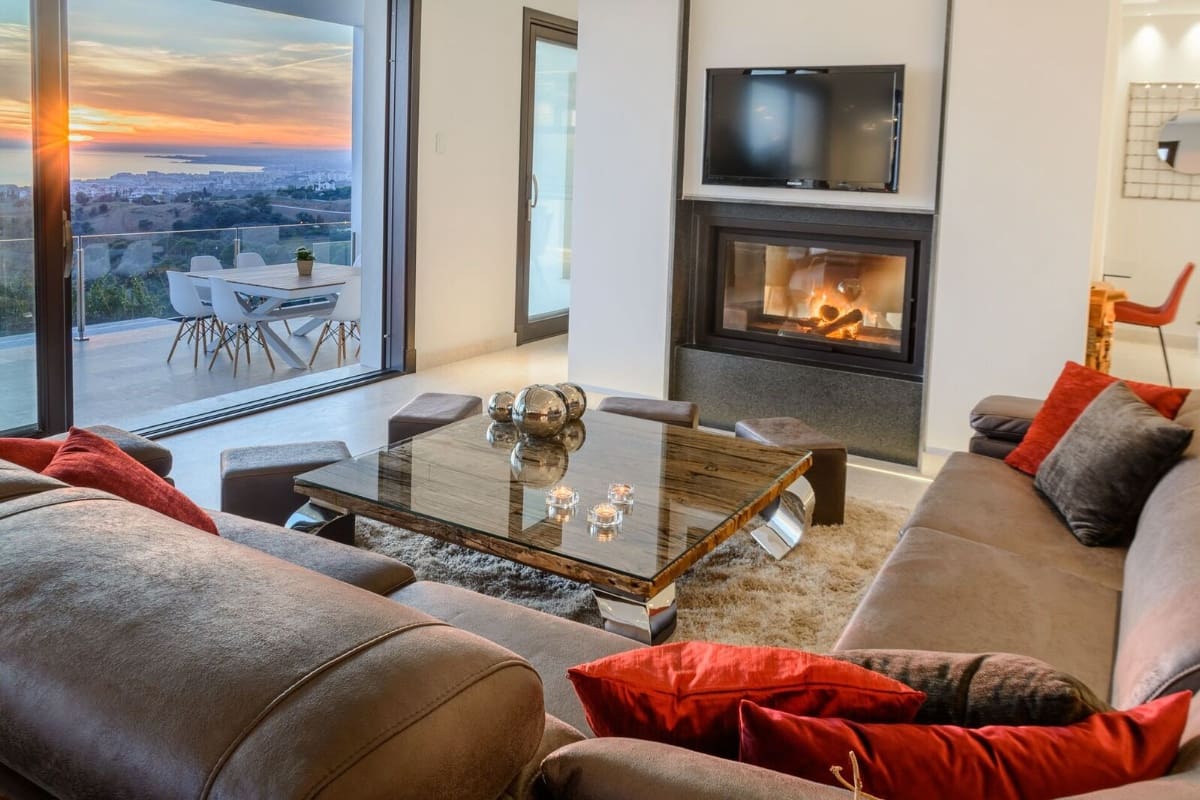 Chalet de 5 habitaciones en Marbella en venta con piscina - 3.450.000 € (Ref: 8467036)