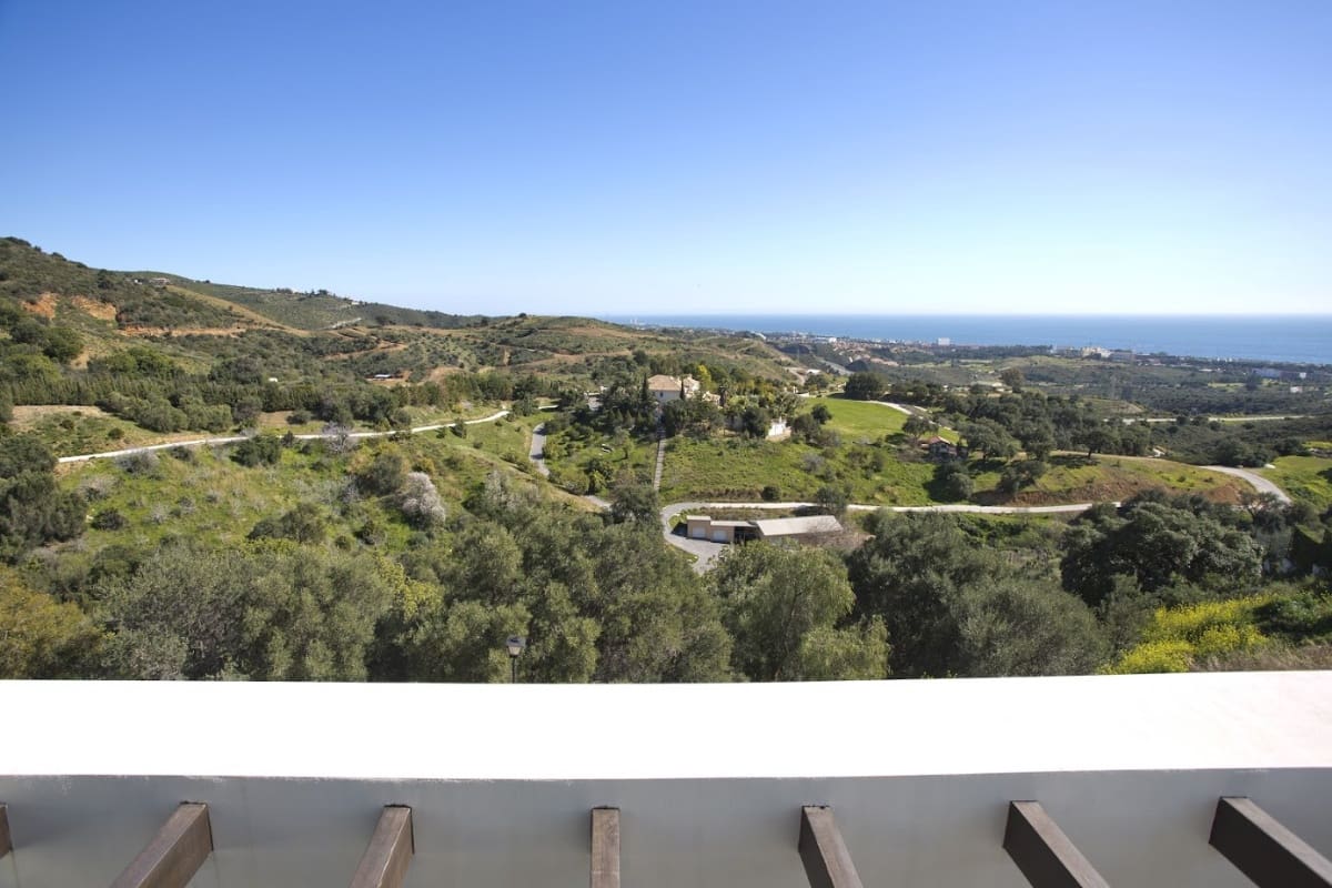 Chalet de 5 habitaciones en Marbella en venta con piscina - 3.450.000 € (Ref: 8467036)