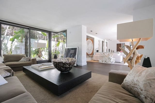 4 soverom Villa til salgs i Marbella med svømmebasseng - € 2 150 000 (Ref: 8467038)