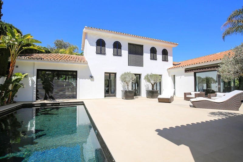 4 soverom Villa til salgs i Marbella med svømmebasseng - € 2 150 000 (Ref: 8467038)