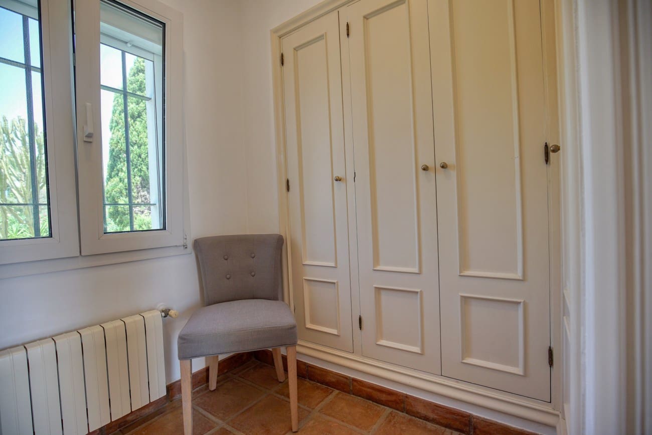 4 soverom Villa til salgs i Sotogrande med svømmebasseng - € 1 200 000 (Ref: 8473160)