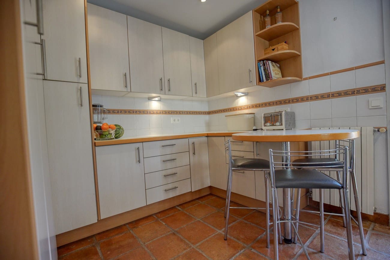 4 soverom Villa til salgs i Sotogrande med svømmebasseng - € 1 200 000 (Ref: 8473160)