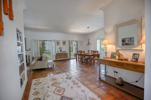 4 soverom Villa til salgs i Sotogrande, San Roque med svømmebasseng - € 1 200 000 (Ref: 8473160)