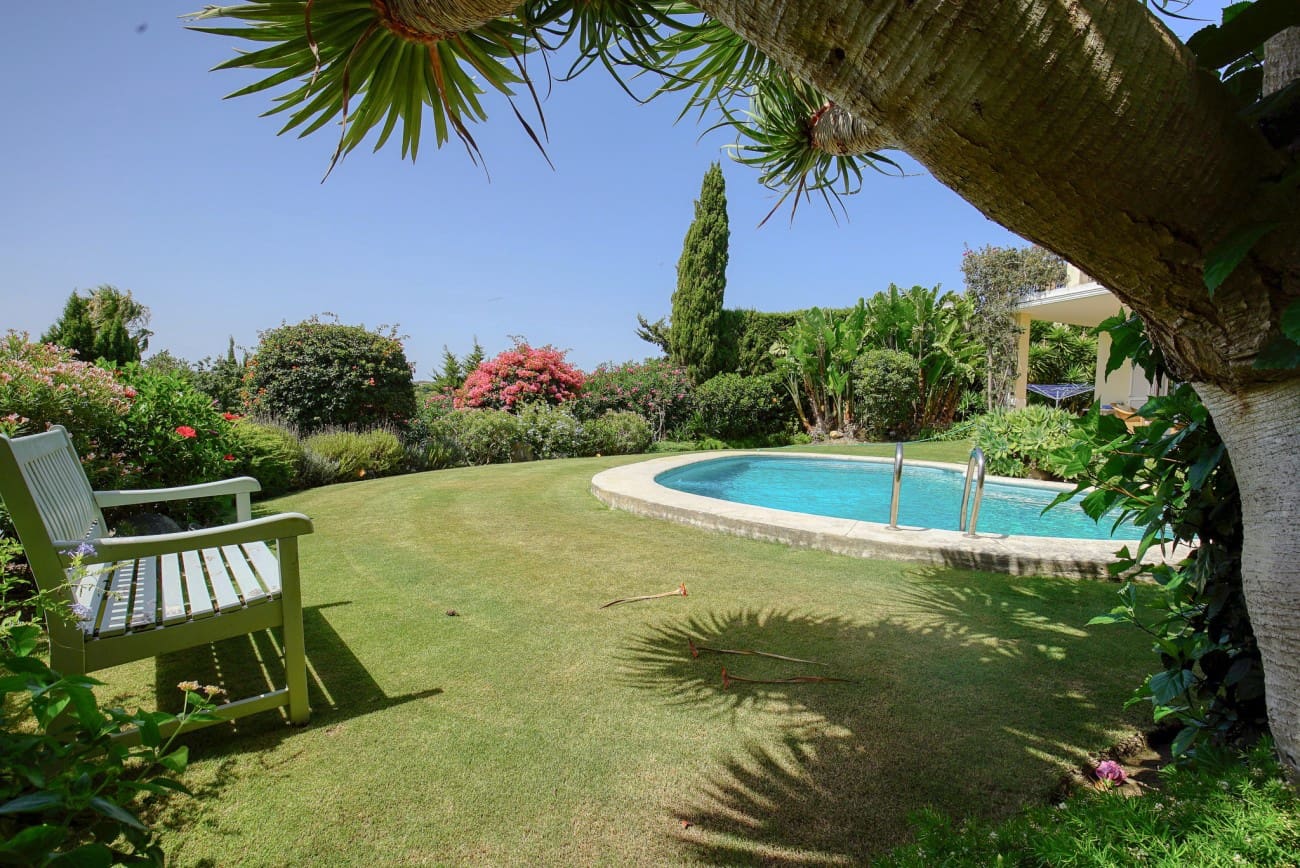 4 soverom Villa til salgs i Sotogrande med svømmebasseng - € 1 200 000 (Ref: 8473160)