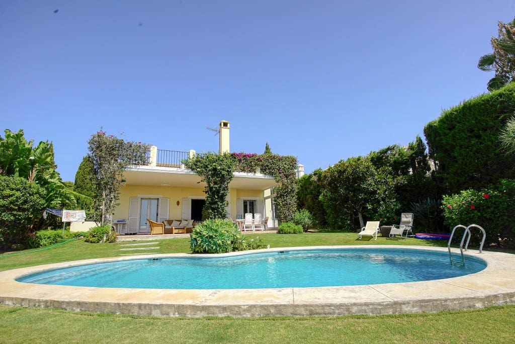 4 soveværelse Villa til salg i Sotogrande med garage - € 1.200.000 (Ref: 8473163)