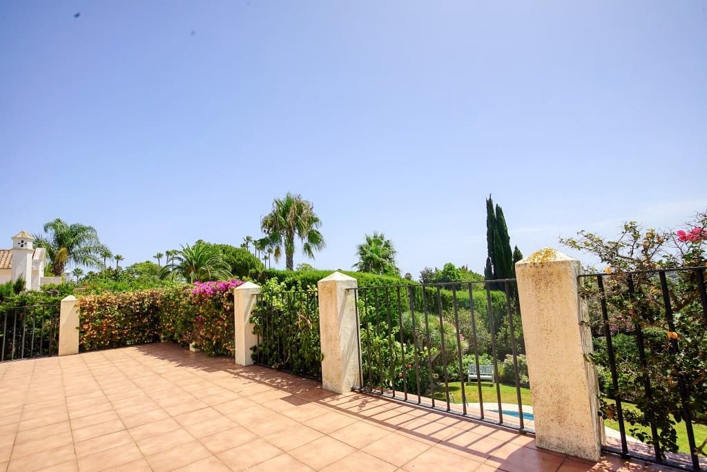 4 soveværelse Villa til salg i Sotogrande med garage - € 1.200.000 (Ref: 8473163)