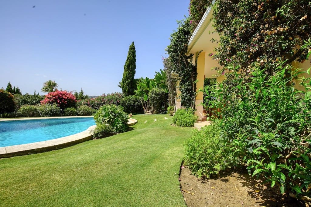 4 soveværelse Villa til salg i Sotogrande med garage - € 1.200.000 (Ref: 8473163)