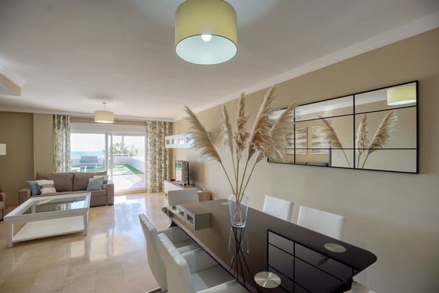 2 bedroom Apartment for sale in Estepona - € 680,000 (Ref: 8657558)