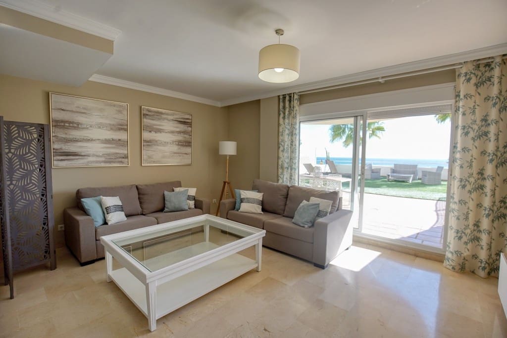 2 bedroom Apartment for sale in Estepona - € 680,000 (Ref: 8657558)