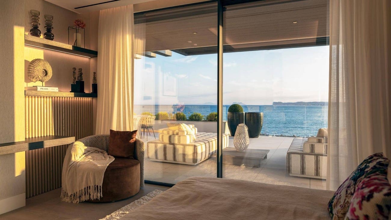 2 bedroom Villa for sale in Estepona with pool - € 2,310,000 (Ref: 8677295)