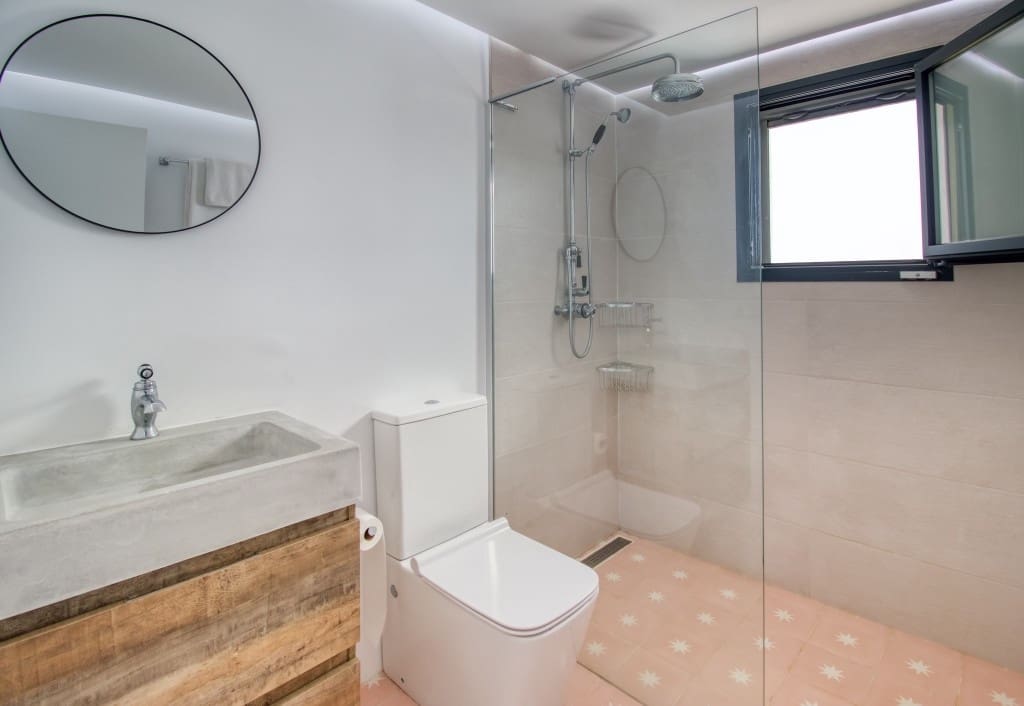 3 sypialnia Willa na sprzedaż w Bahia Dorada - 1 350 000 € (Ref: 8742706)