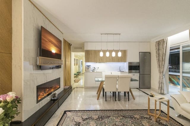 3 soveværelse Lejlighed til salg i Puerto Banus, Marbella - € 1.100.000 (Ref: 8742707)