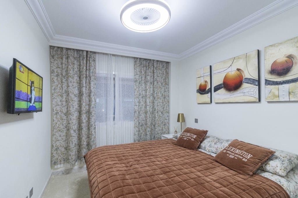 3 bedroom Apartment for sale in Puerto Banus - € 1,100,000 (Ref: 8742707)