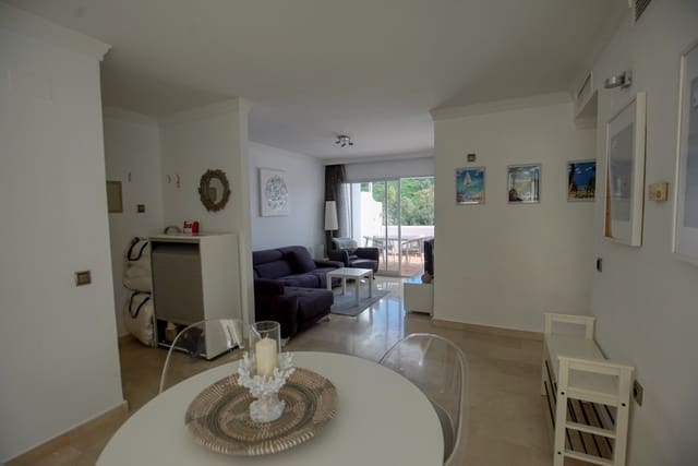 2 makuuhuone Huoneisto myytävänä paikassa Marbella - 395 000 € (Ref: 8742711)