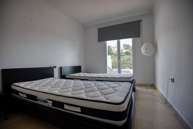 2 makuuhuone Huoneisto myytävänä paikassa Marbella - 395 000 € (Ref: 8742711)