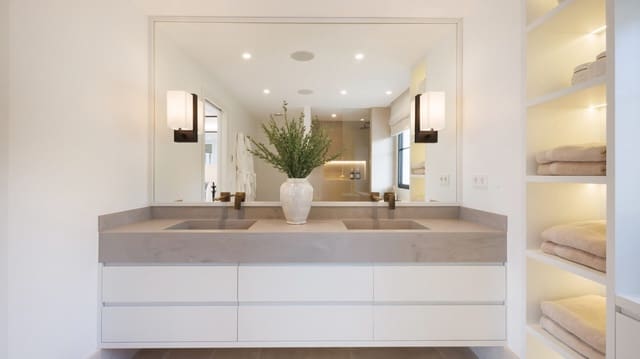 4 quarto Moradia para venda em Marbella com piscina - 5 495 000 € (Ref: 8796891)