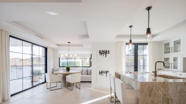 4 quarto Moradia para venda em Marbella com piscina - 5 495 000 € (Ref: 8796891)