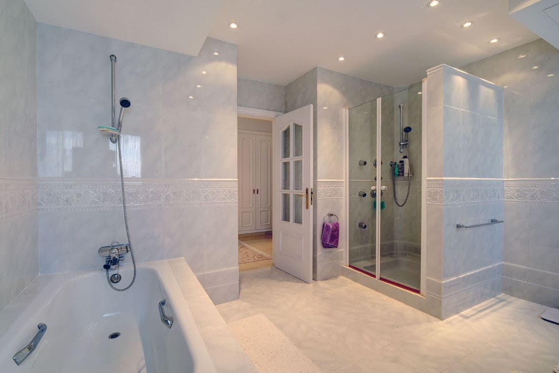 5 soverom Villa til salgs i Costalita med svømmebasseng - € 2 400 000 (Ref: 8820702)