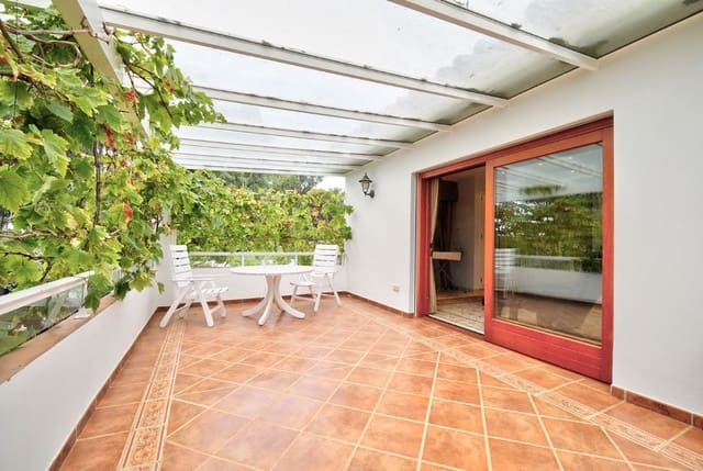 5 soverom Villa til salgs i Costalita, Estepona med svømmebasseng - € 2 400 000 (Ref: 8820702)