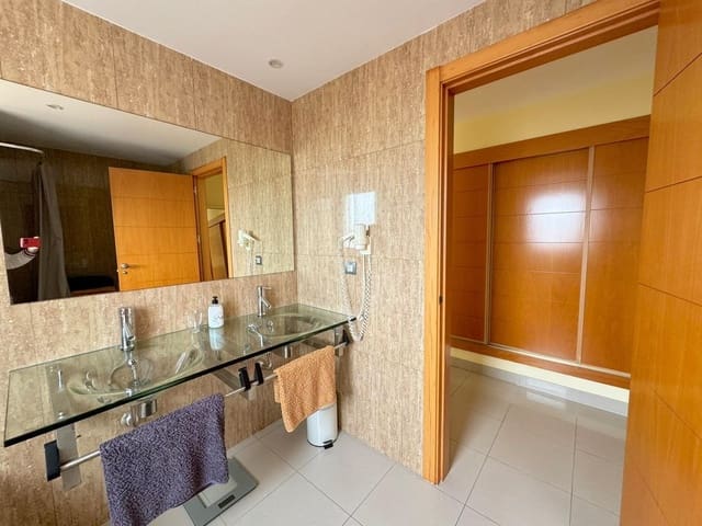 3 bedroom Townhouse for sale in Nueva Andalucia, Marbella with pool - € 460,000 (Ref: 8823037)