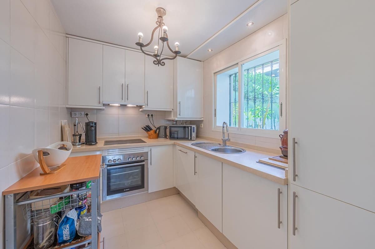 3 soverom Leilighet til salgs i Benahavis med svømmebasseng - € 399 000 (Ref: 8826542)